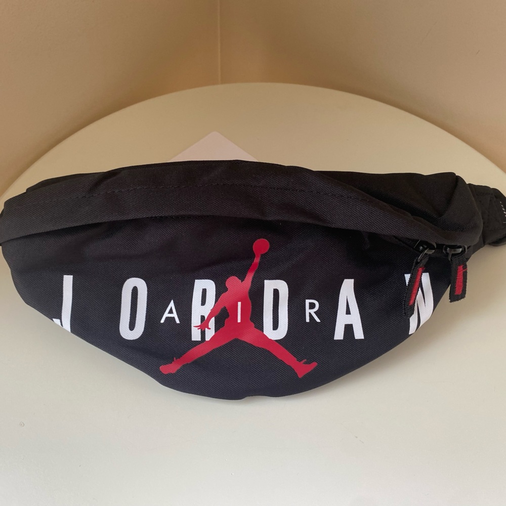 AIR JORDAN Crossbody / Belt Bag, Black & Red